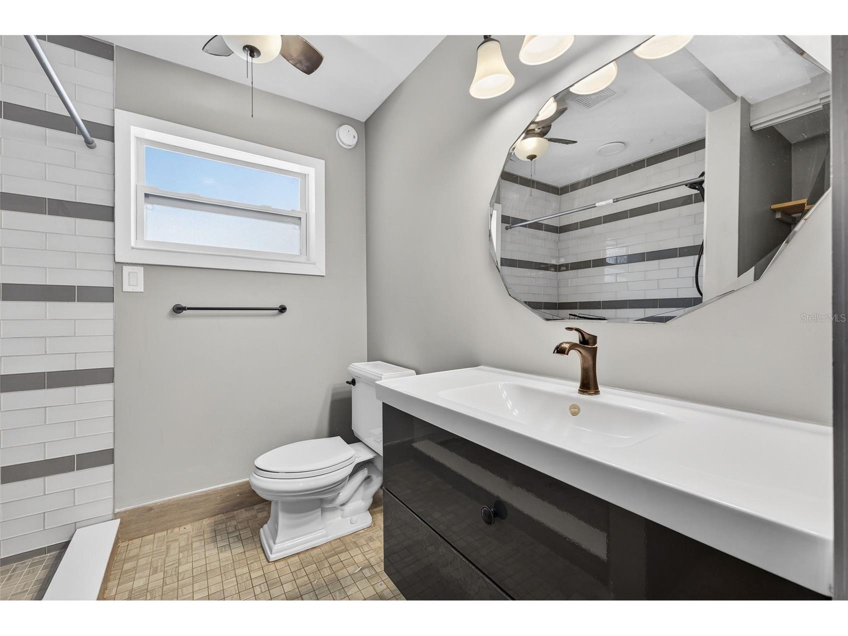 4925 2nd Avenue S Saint Petersburg FL 33707 TB8504990 image16