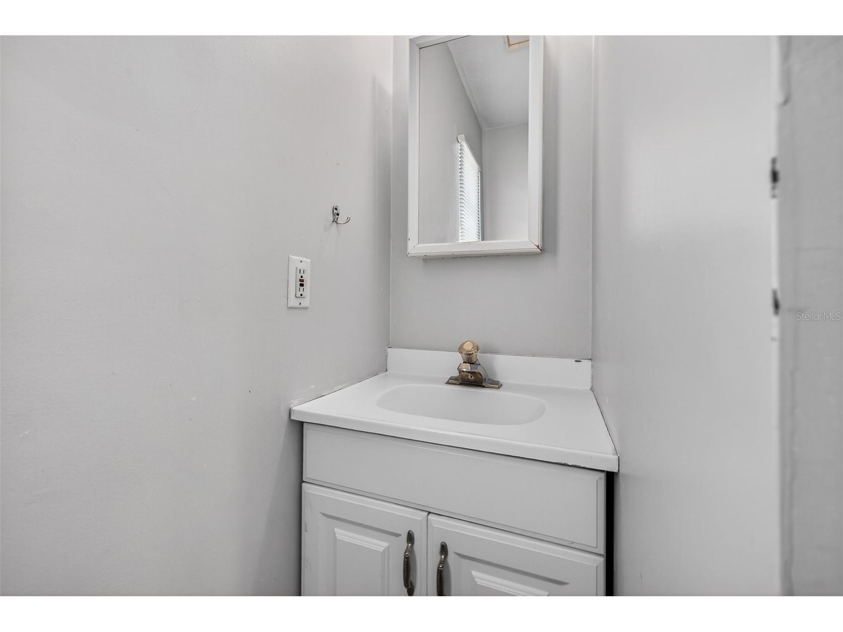 4925 2nd Avenue S Saint Petersburg FL 33707 TB8504990 image22