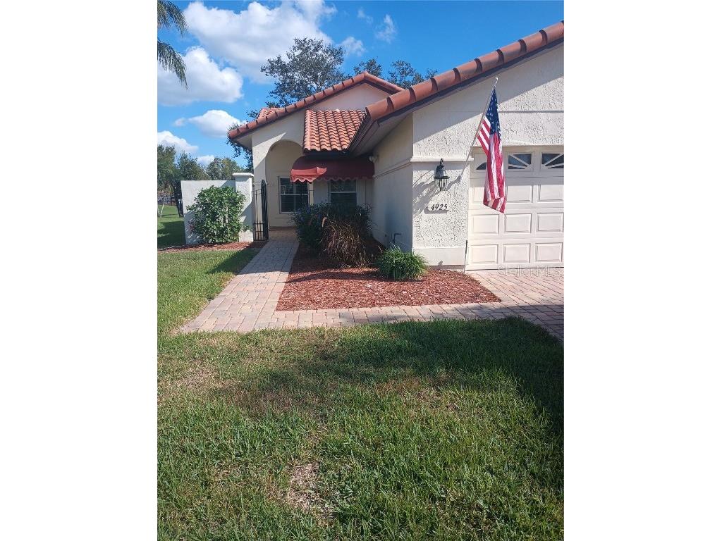 4925 Clubview Court E Bradenton FL 34203 A4589976 image1