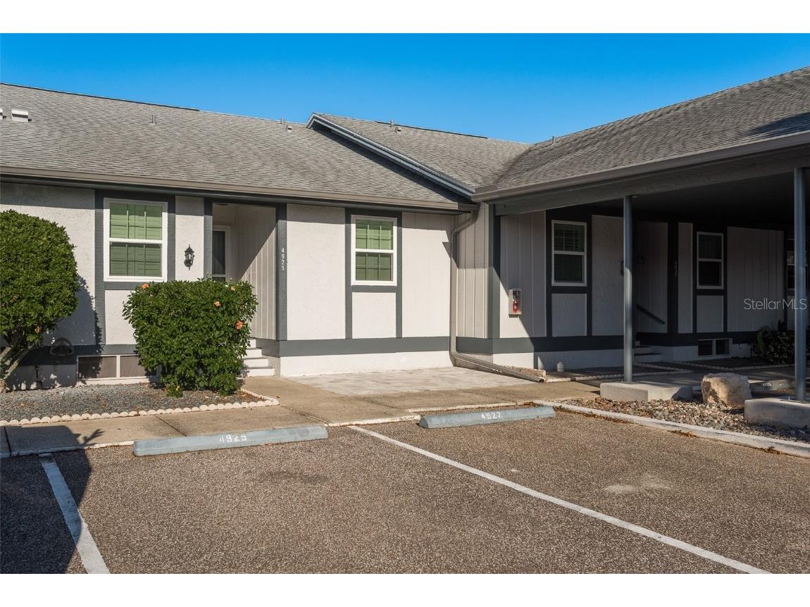 4925 New England Boulevard #204 New Port Richey FL 34652 U8244634 image1