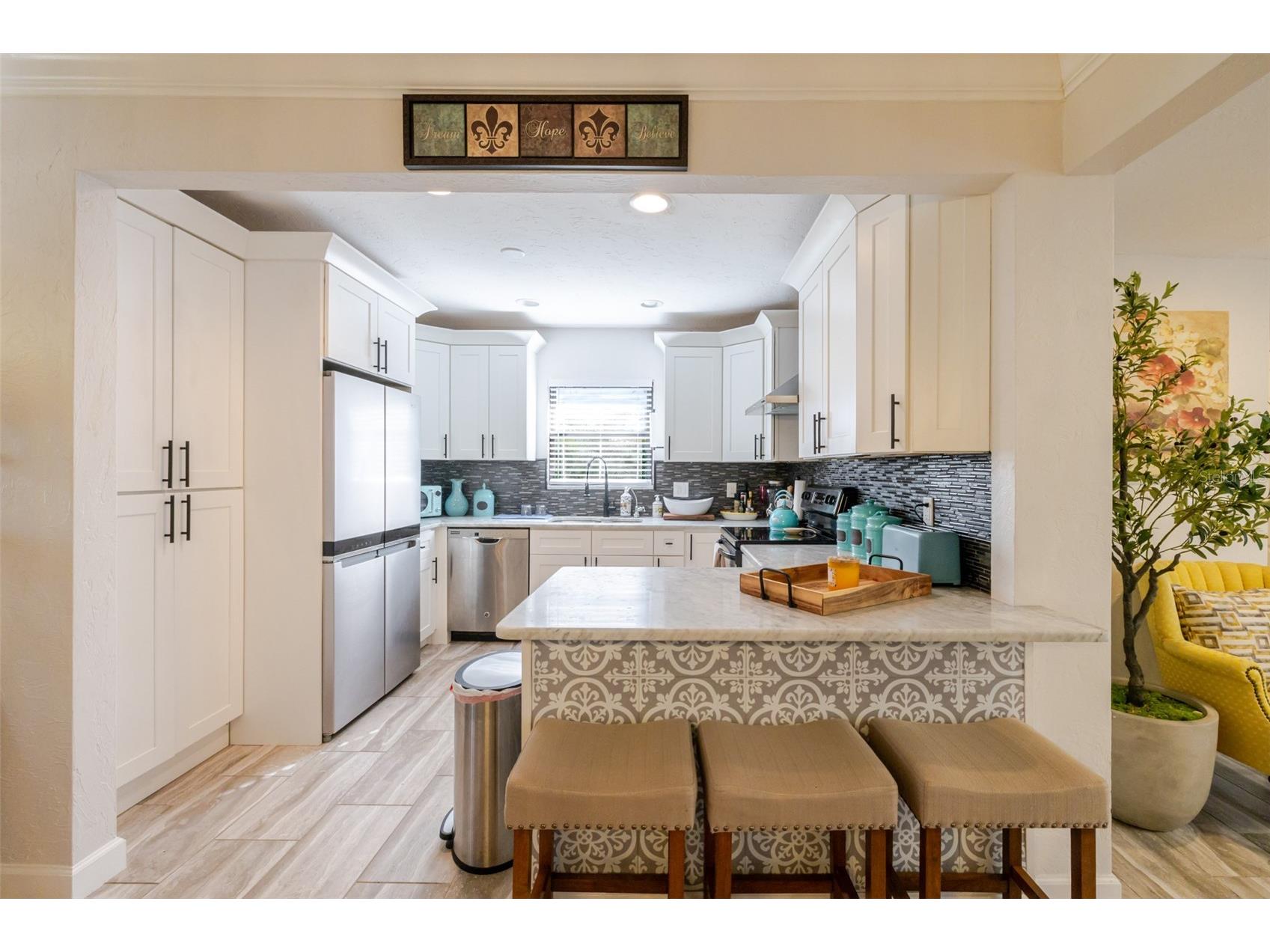 4925 Remington Drive Sarasota FL 34234 A4682036 image18