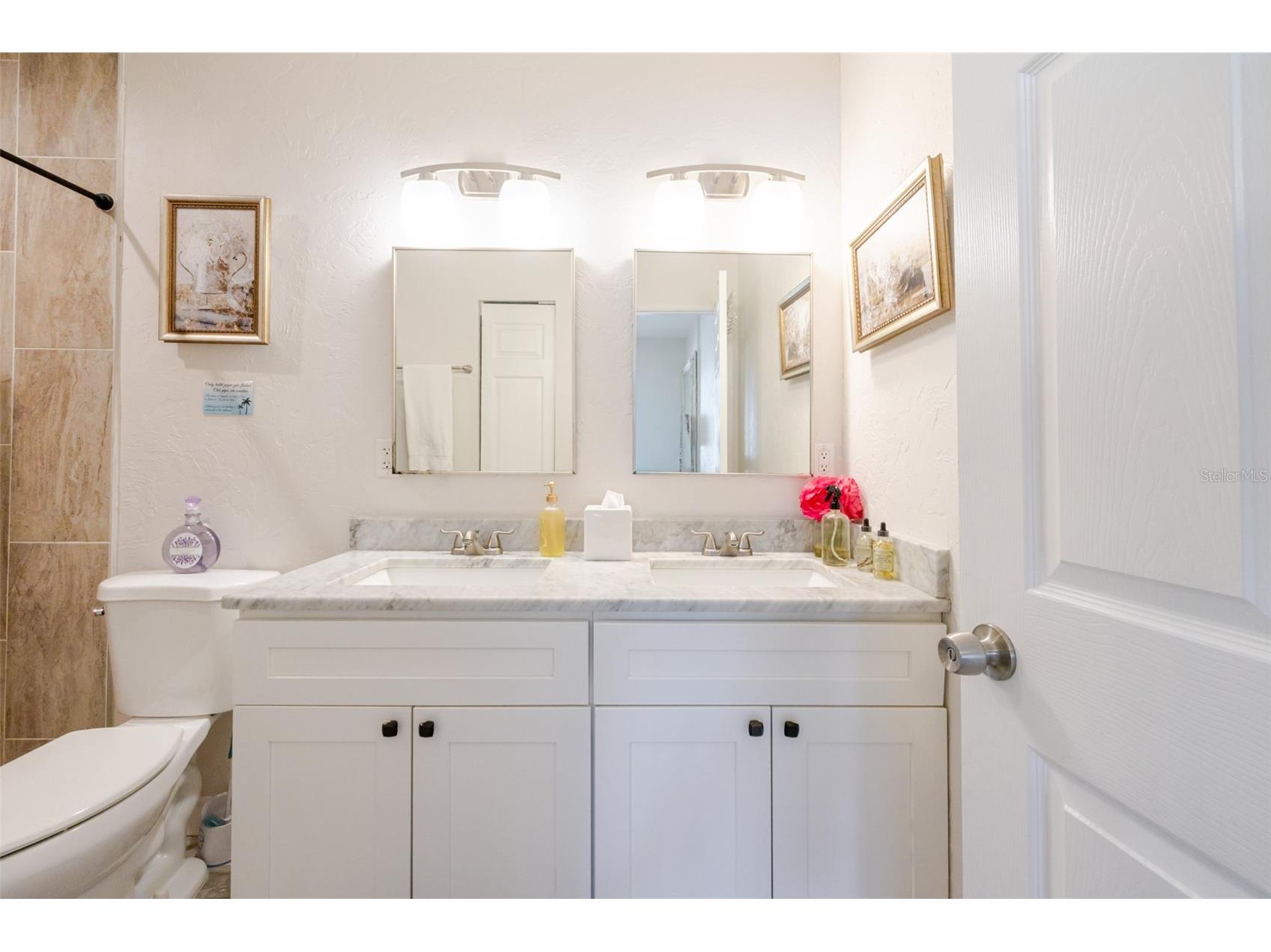 4925 Remington Drive Sarasota FL 34234 A4682036 image26