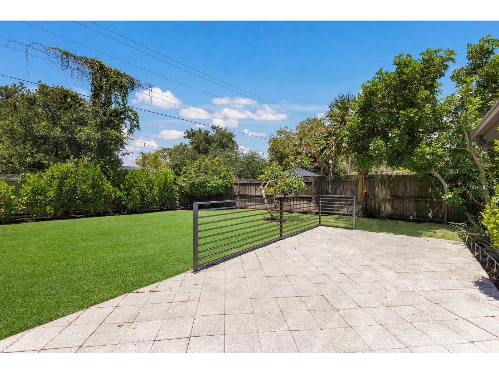 4925 Remington Drive Sarasota FL 34234 A4682036 image38