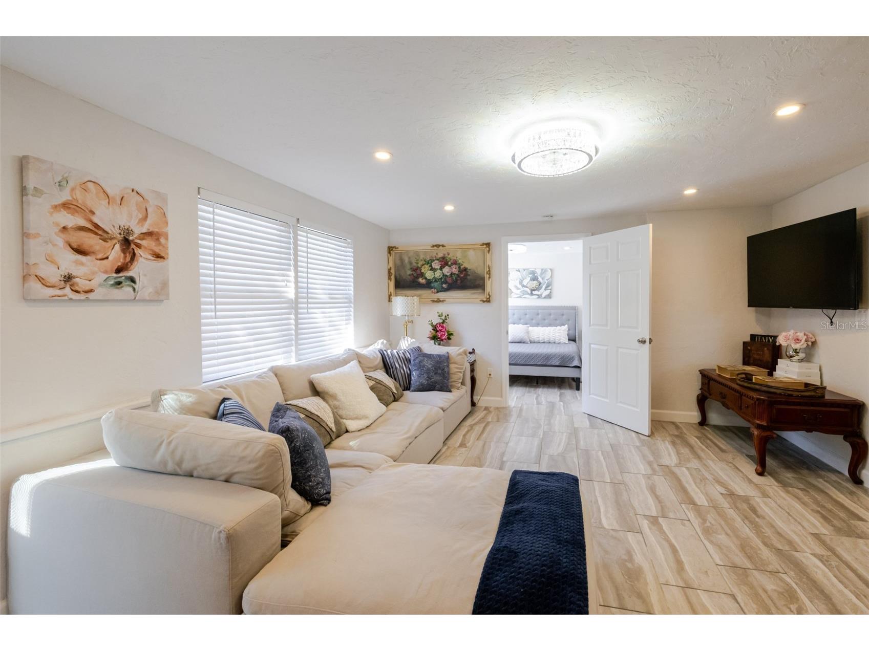 4925 Remington Drive Sarasota FL 34234 A4685614 image11