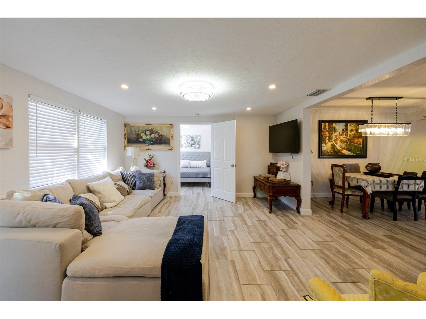 4925 Remington Drive Sarasota FL 34234 A4685614 image12