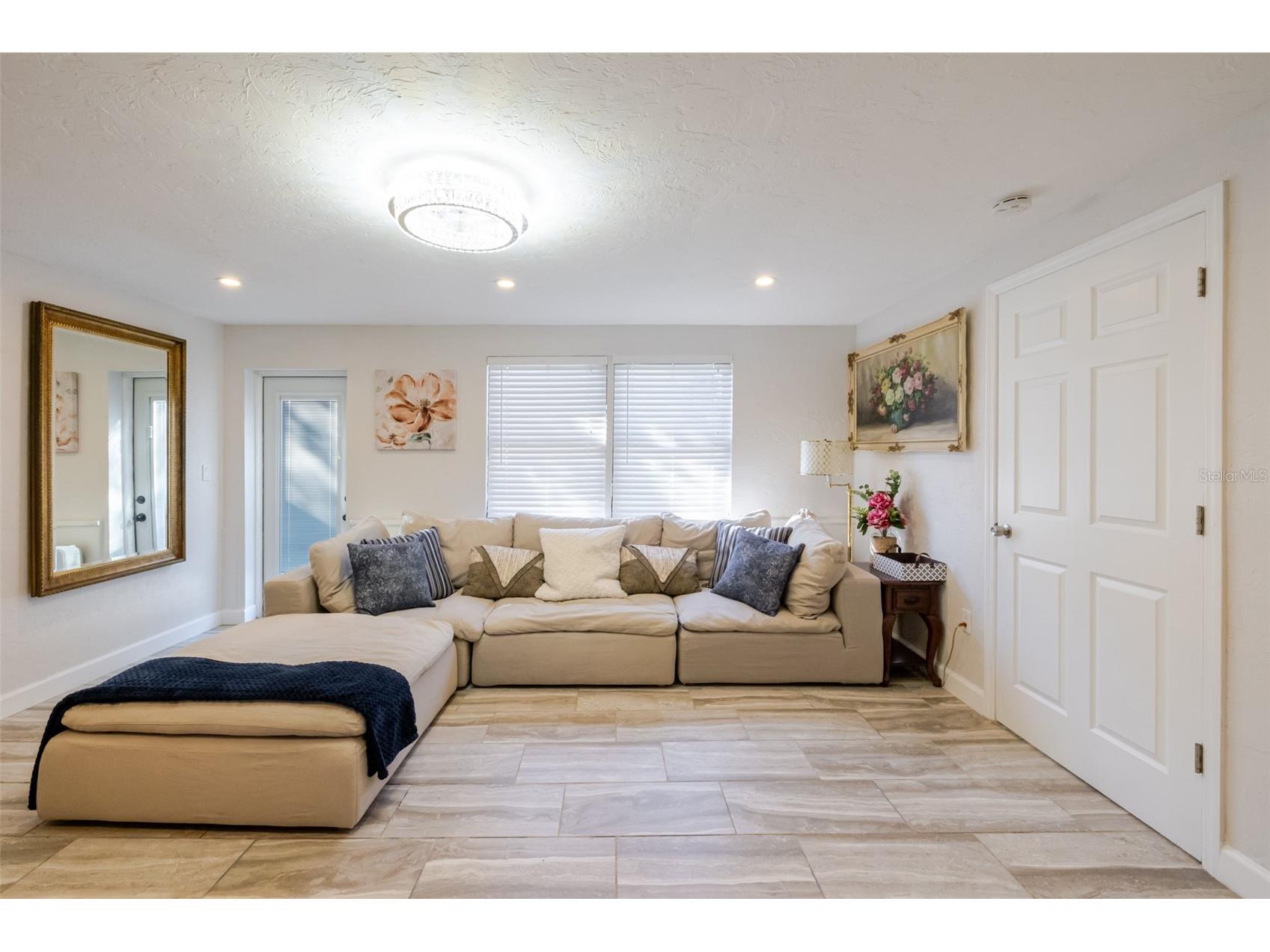 4925 Remington Drive Sarasota FL 34234 A4685614 image15