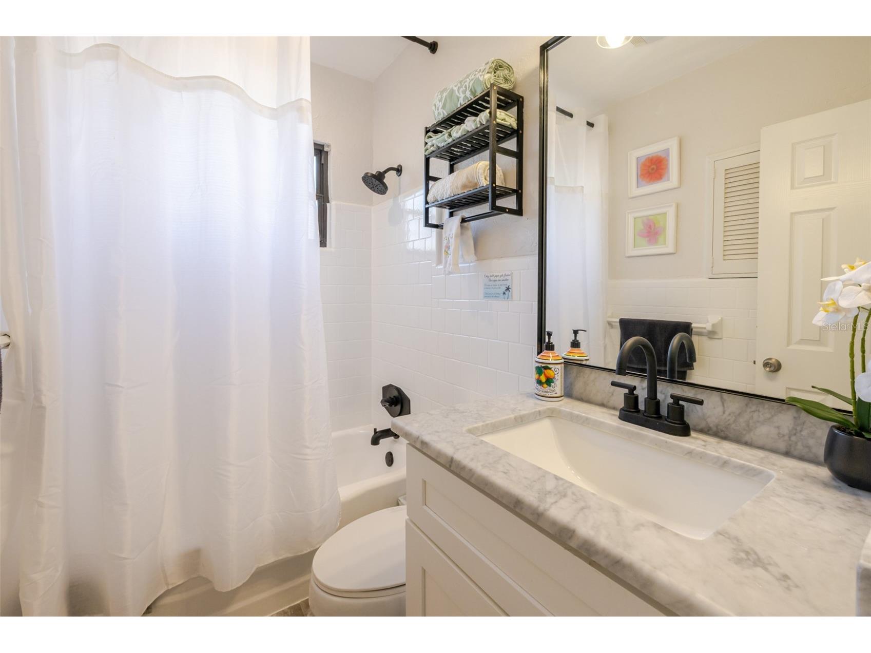 4925 Remington Drive Sarasota FL 34234 A4685614 image31