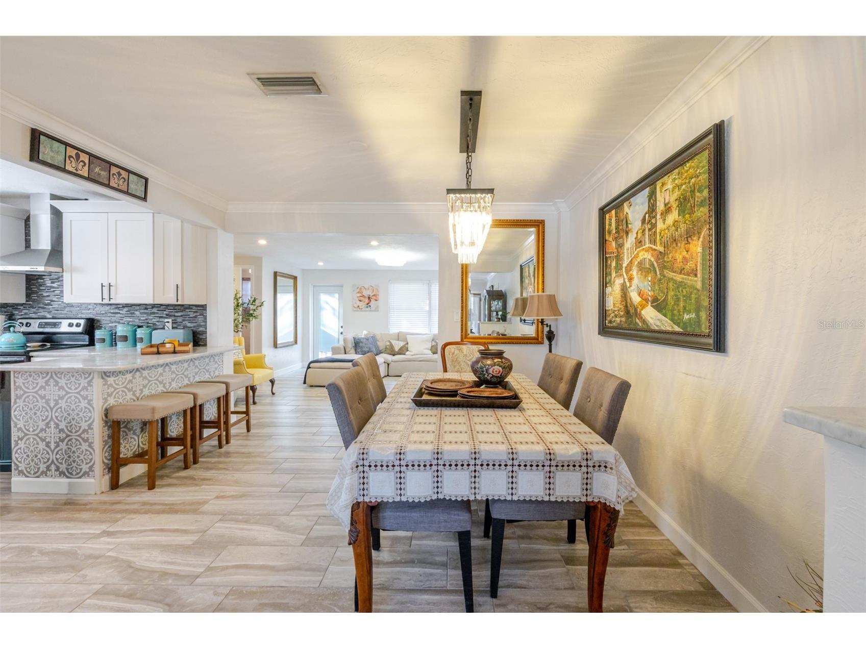 4925 Remington Drive Sarasota FL 34234 A4685614 image8