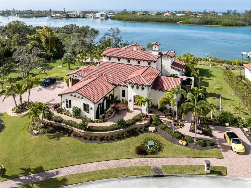 4925 Topsail Drive Nokomis FL 34275 - BLACKBURN BAY A4558705 image1