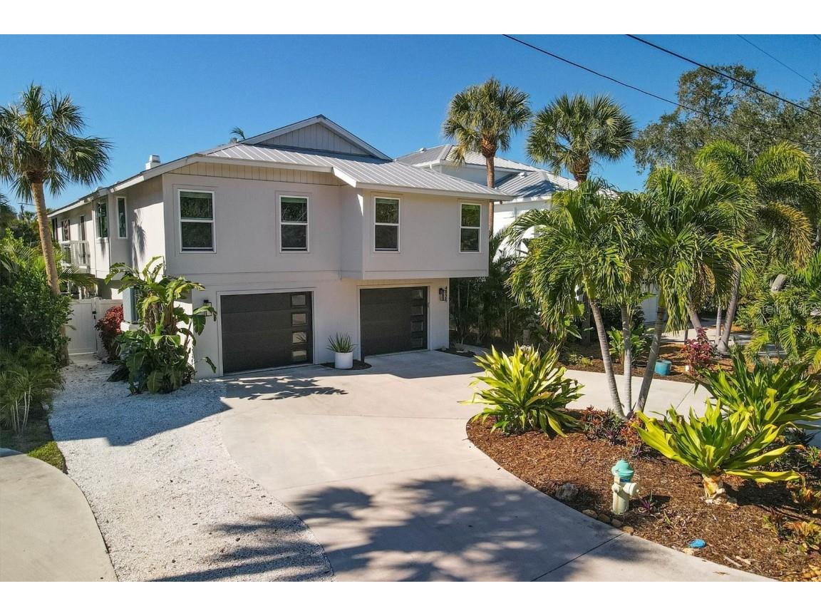 4926 Commonwealth Drive Sarasota FL 34242 - GRAND CANAL U8224562 image1
