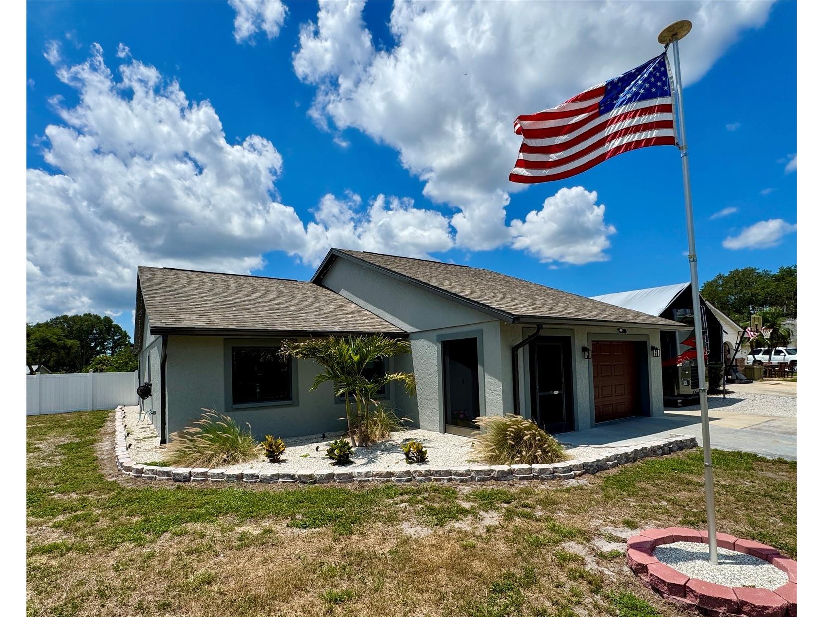 4926 Preston Way Sarasota FL 34232 A4694417 image1