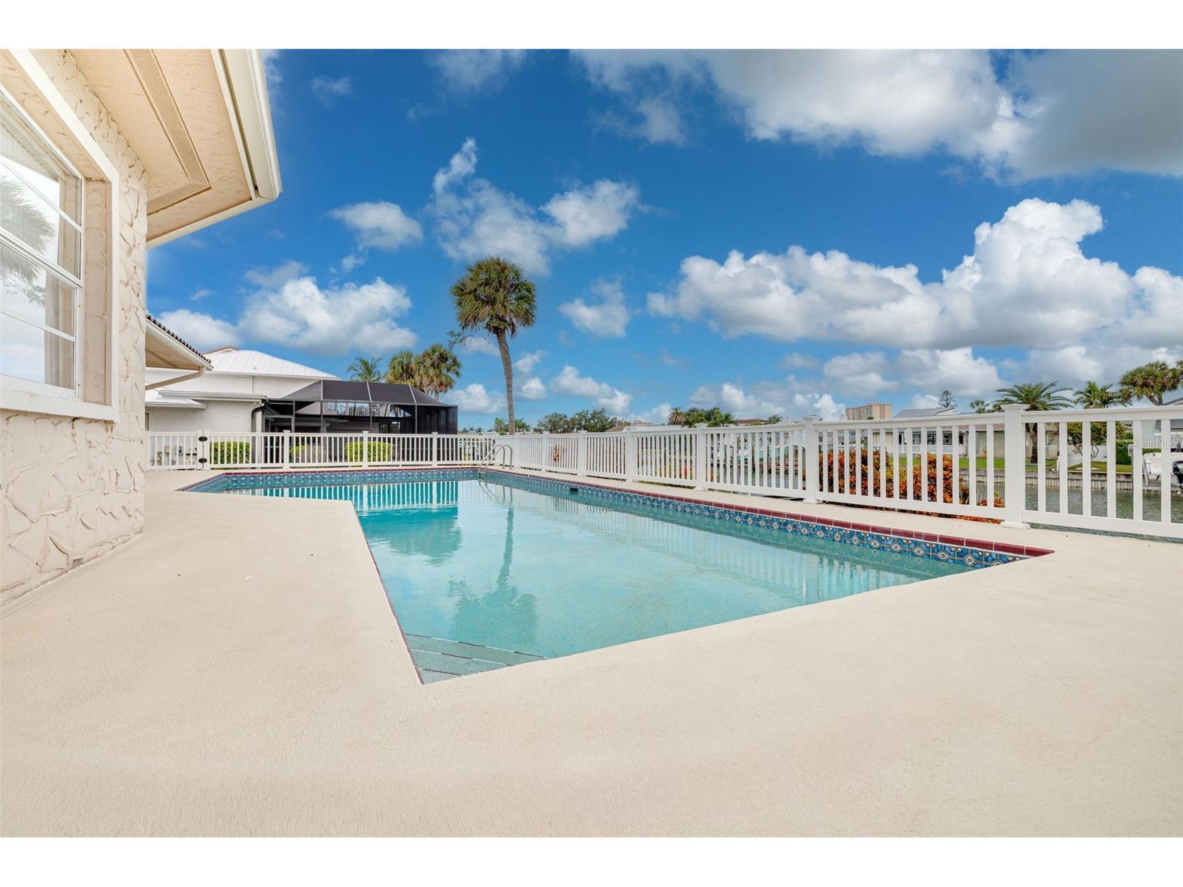 4927 62nd Avenue S Saint Petersburg FL 33715 TB8443099 image24