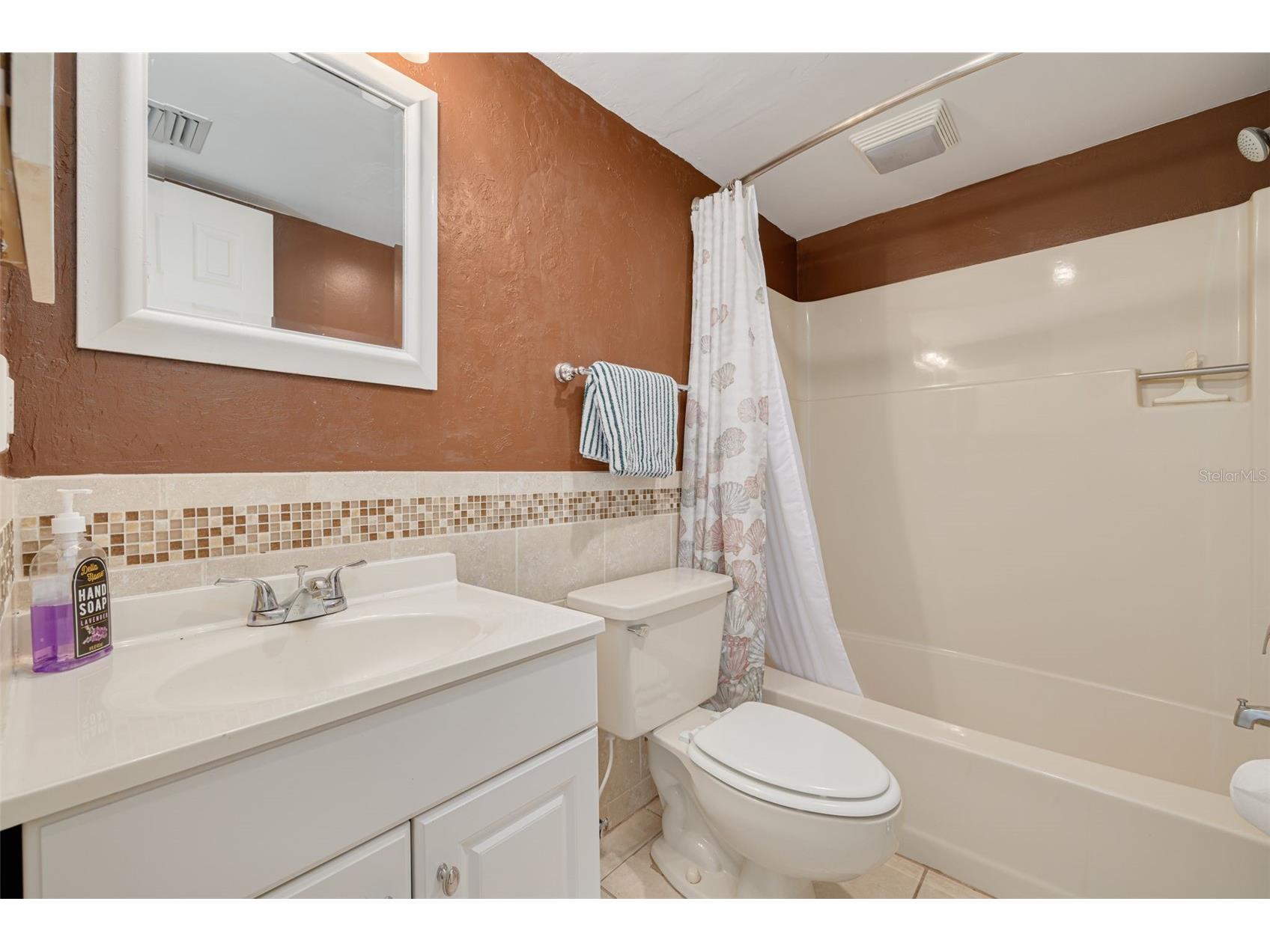 4927 62nd Avenue S Saint Petersburg FL 33715 TB8443099 image32