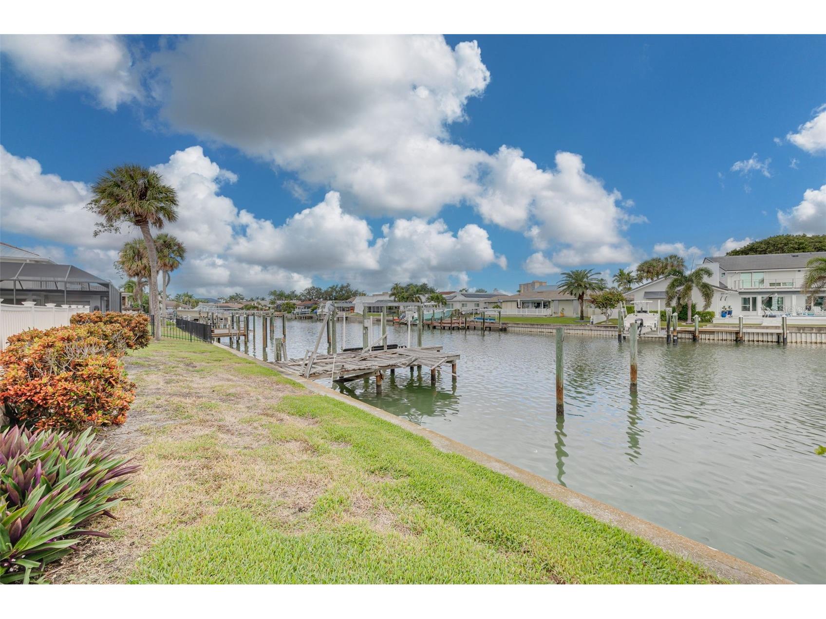 4927 62nd Avenue S Saint Petersburg FL 33715 TB8443099 image43