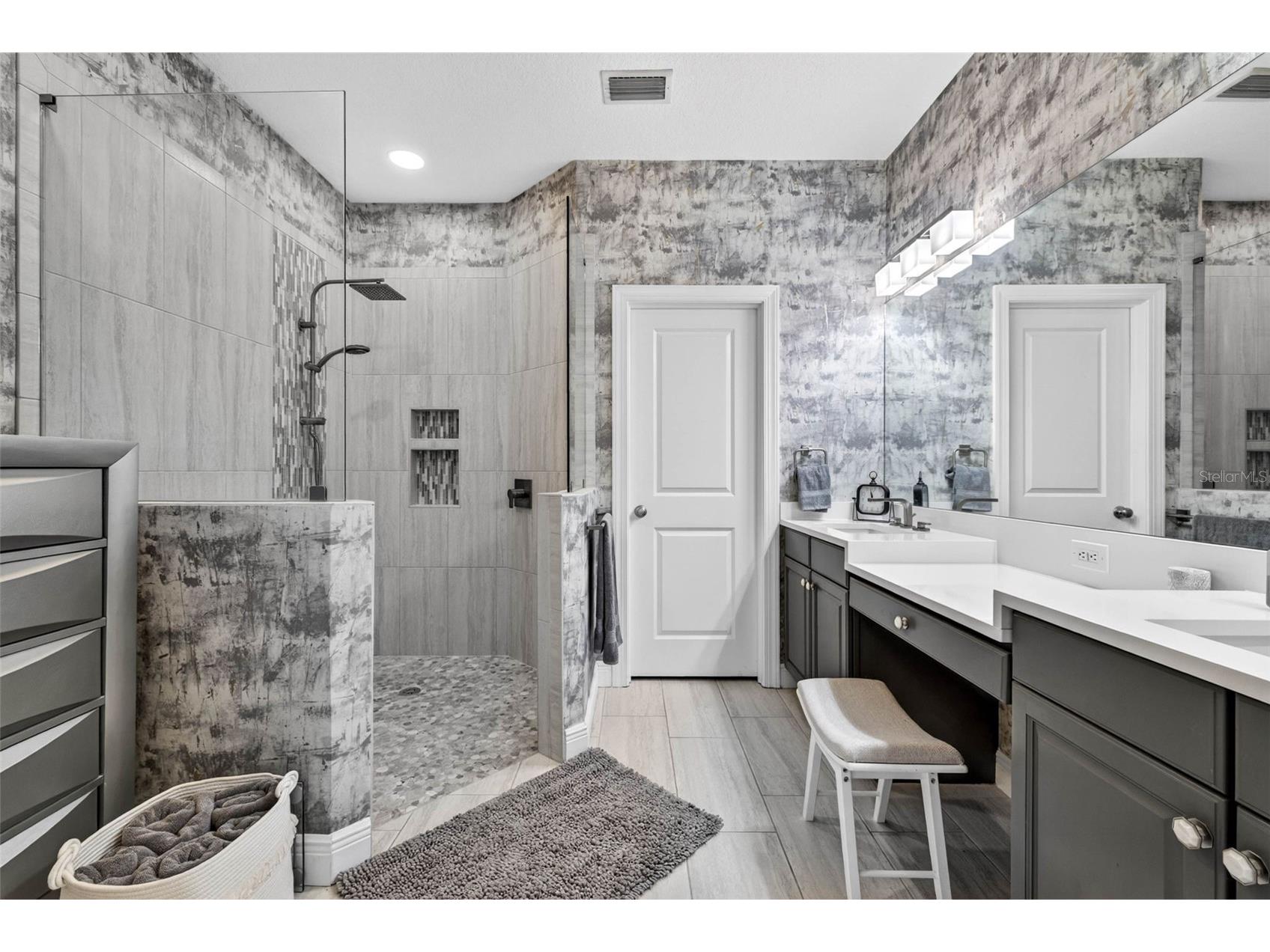 4927 Anniston Circle Tampa FL 33647 TB8502839 image30