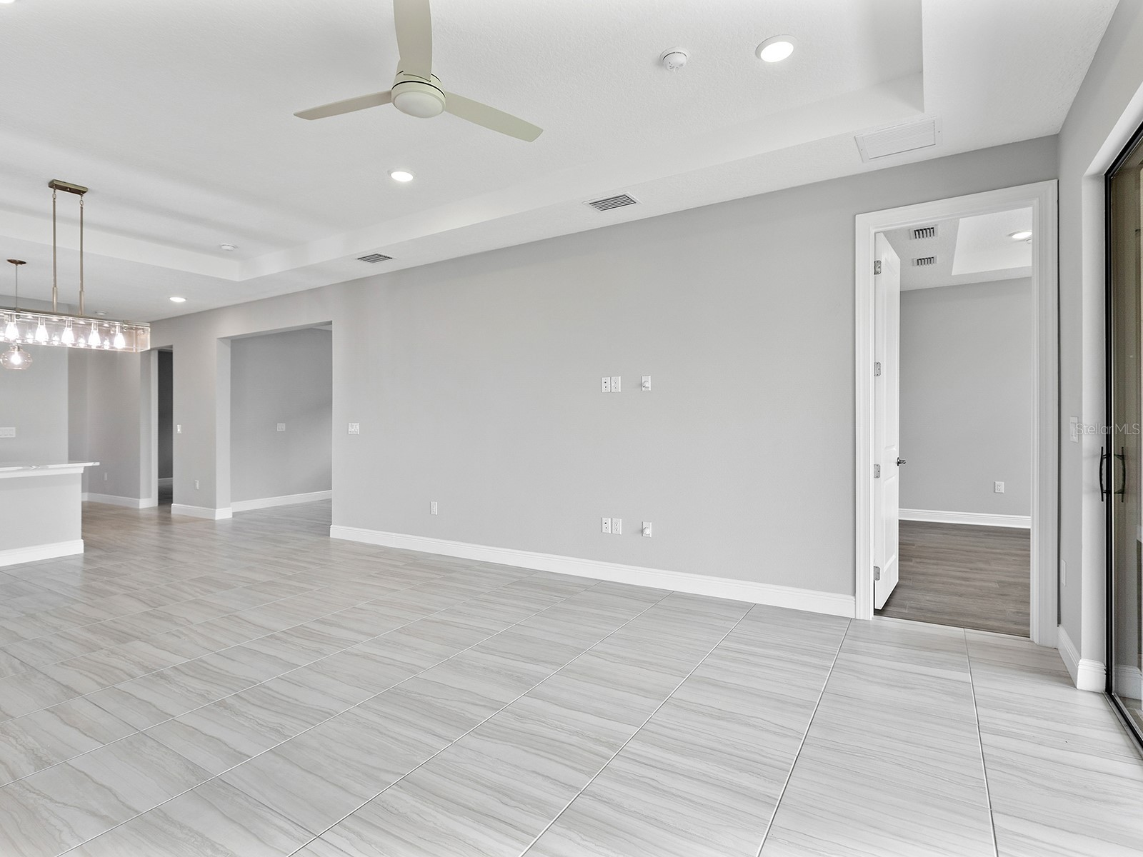 4927 Carova Way Lakewood Ranch FL 34211 A4665877 image8