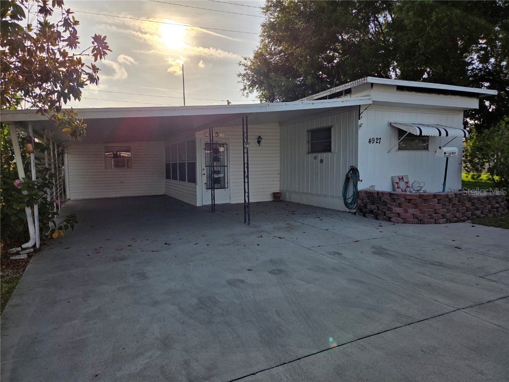 4927 Coral Street Zephyrhills FL 33542 TB8389167 image1