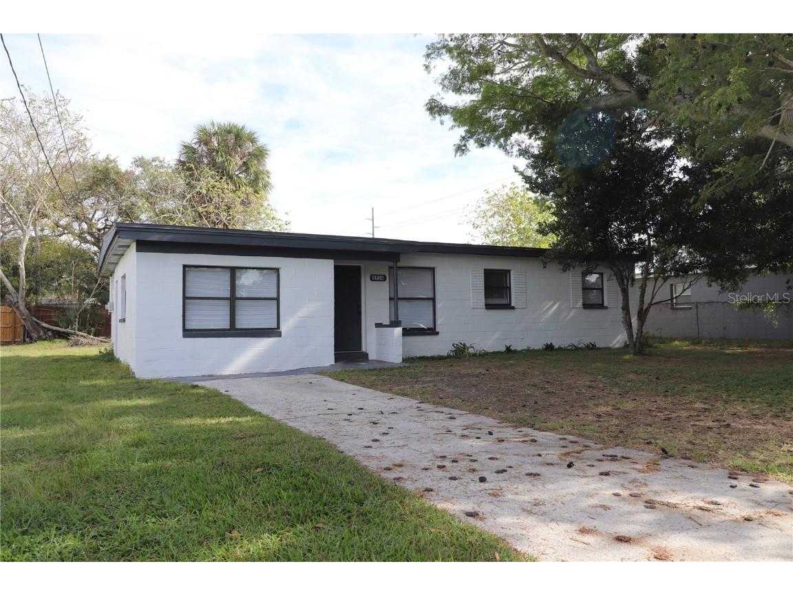 4928 S 82nd Street Tampa FL 33619 T3489862 image1