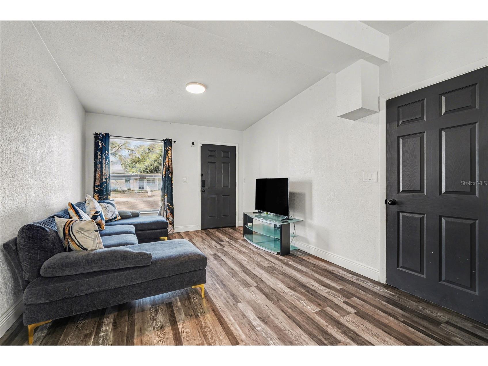 4928 S 82nd Street Tampa FL 33619 TB8475652 image2