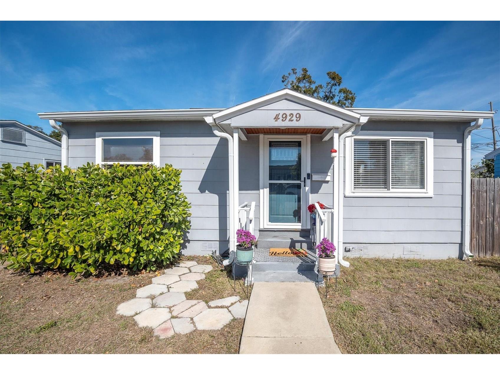 4929 36th Avenue N Saint Petersburg FL 33710 TB8468273 image1