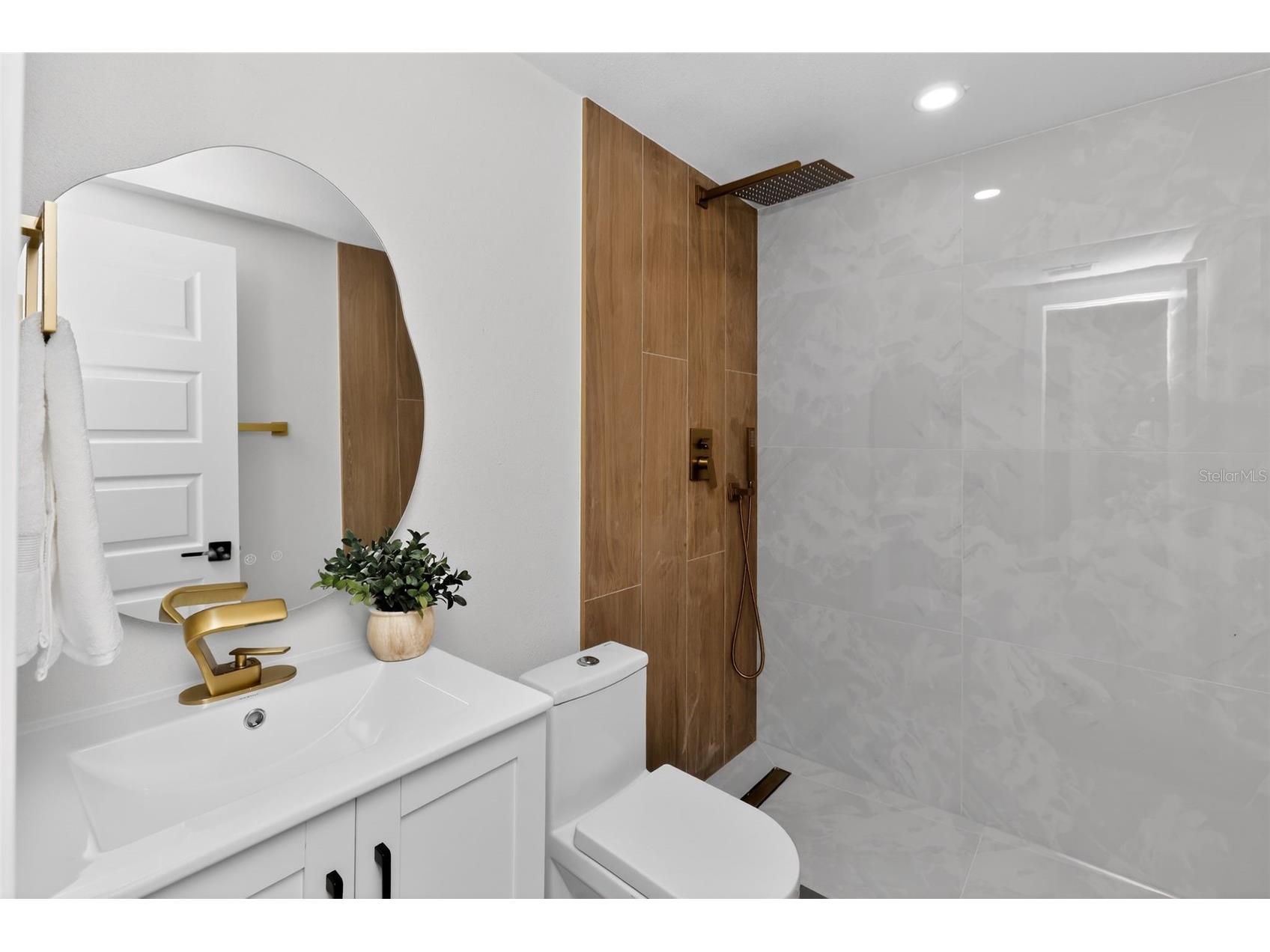4929 Largo Terrace New Port Richey FL 34652 TB8495621 image14