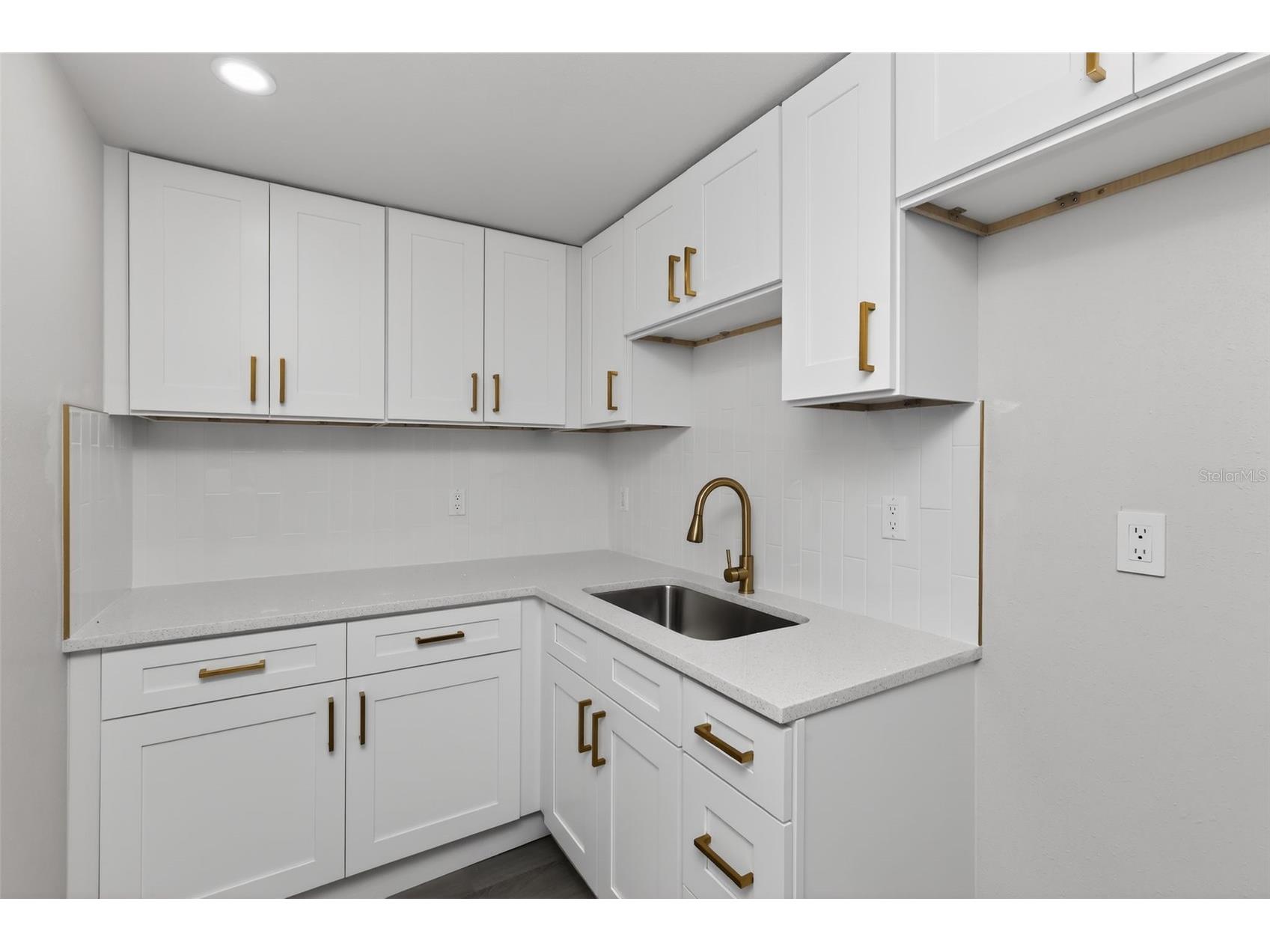 4929 Largo Terrace New Port Richey FL 34652 TB8495621 image21