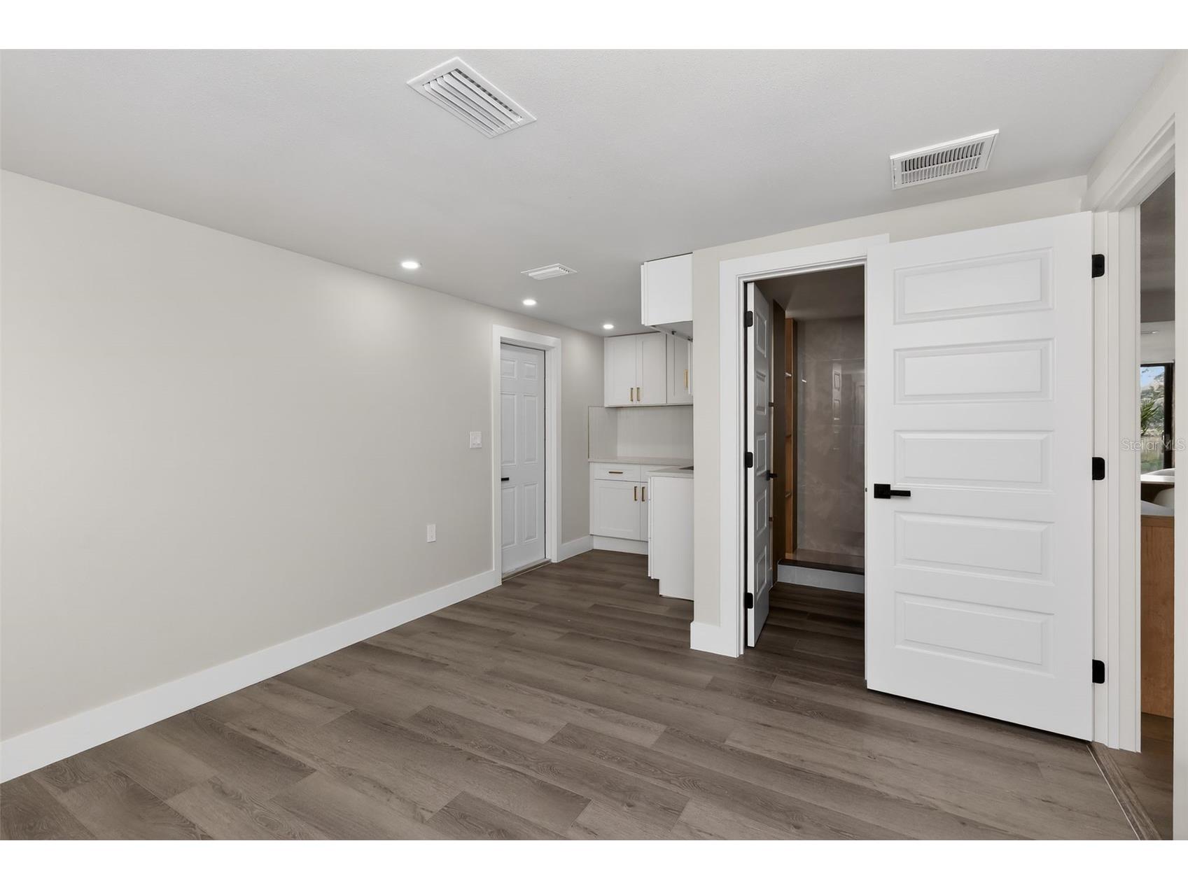 4929 Largo Terrace New Port Richey FL 34652 TB8495621 image24