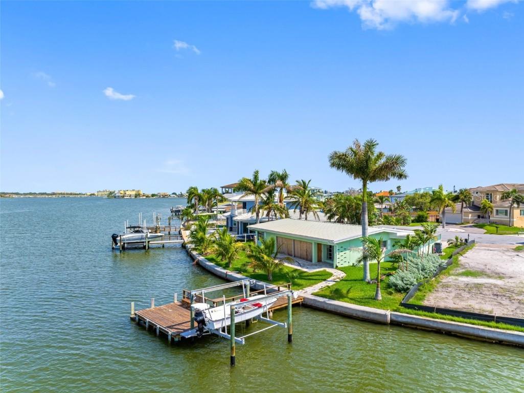 493 Bath Club Boulevard N North Redington Beach FL 33708 TB8422368 image11