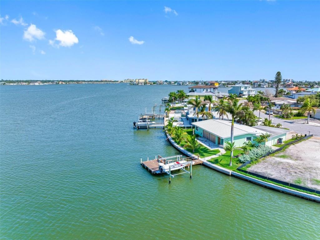 493 Bath Club Boulevard N North Redington Beach FL 33708 TB8422368 image15