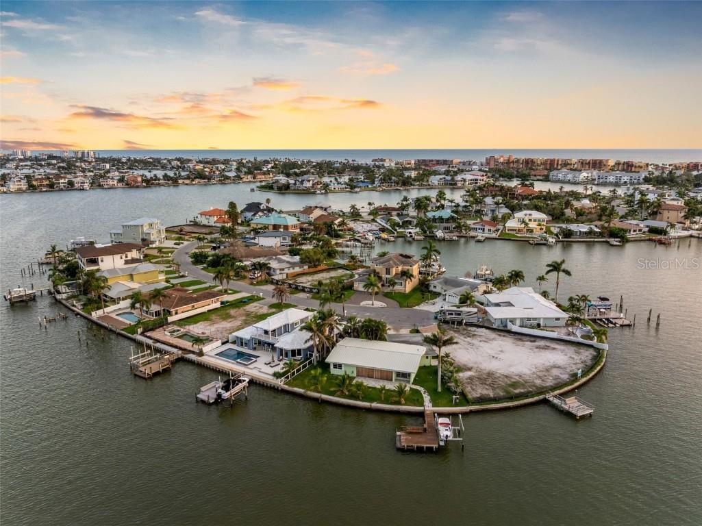 493 Bath Club Boulevard N North Redington Beach FL 33708 TB8422368 image7