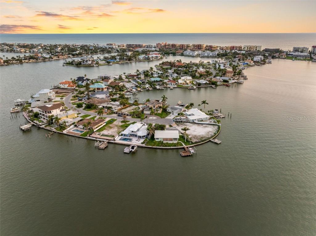 493 Bath Club Boulevard N North Redington Beach FL 33708 TB8422368 image8