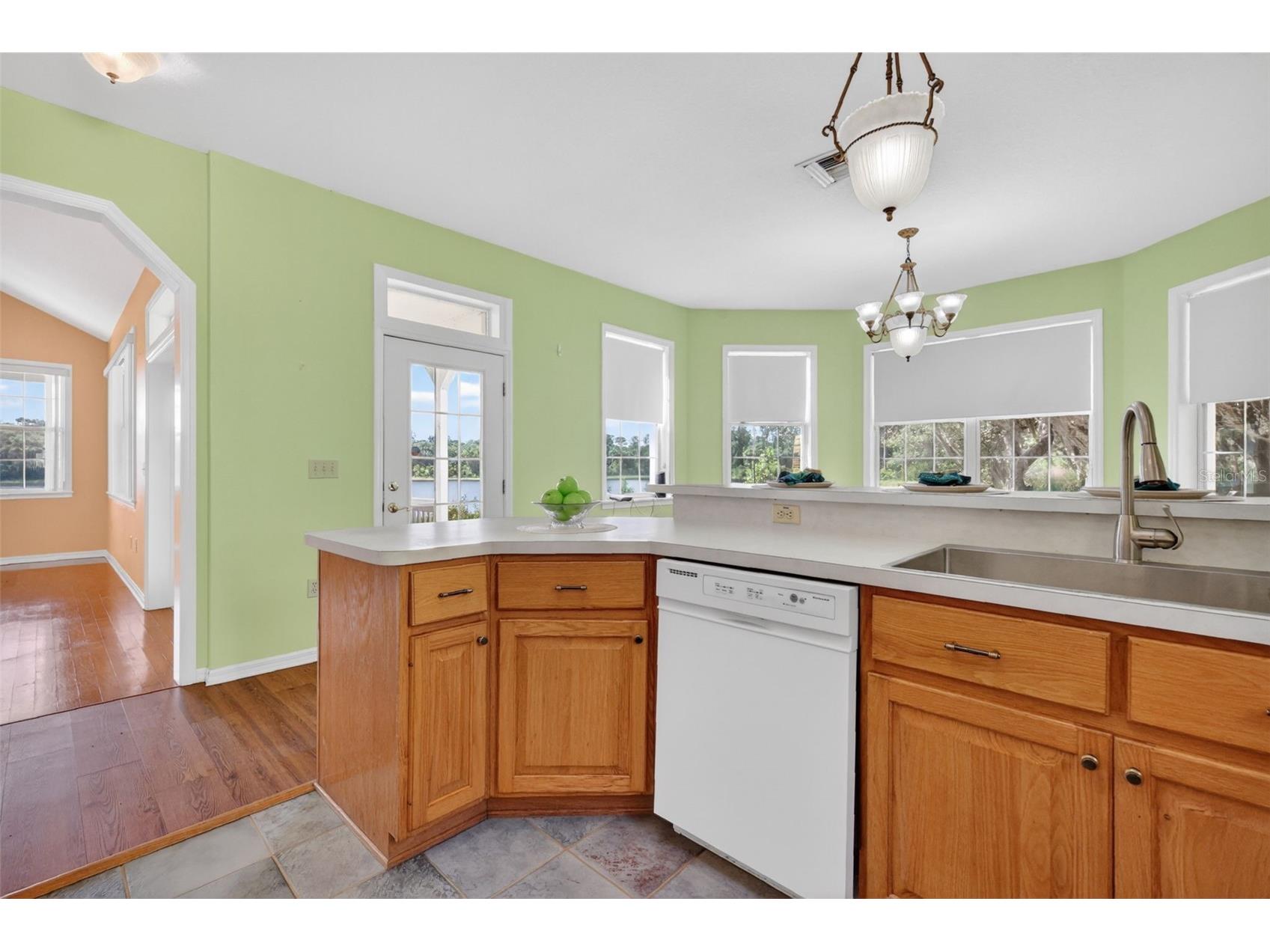 493 Malauka Loop Ocklawaha FL 32179 - LAKE LEON G5112490 image13