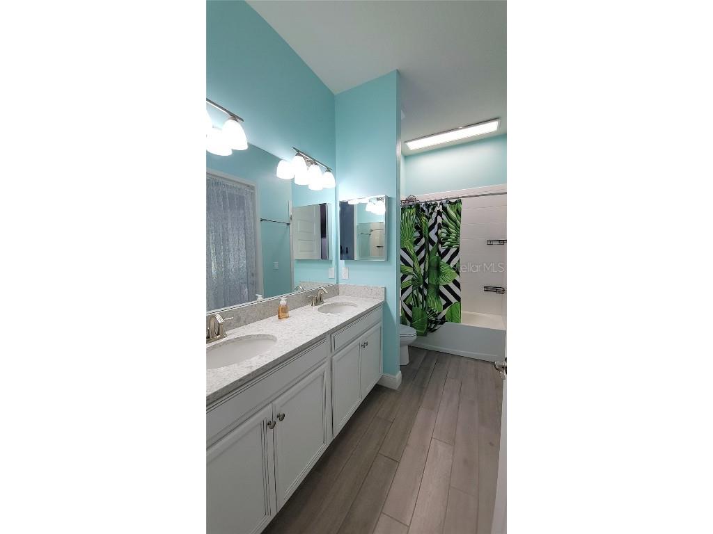 493 Nowell Loop Deland FL 32724 V4944708 image28