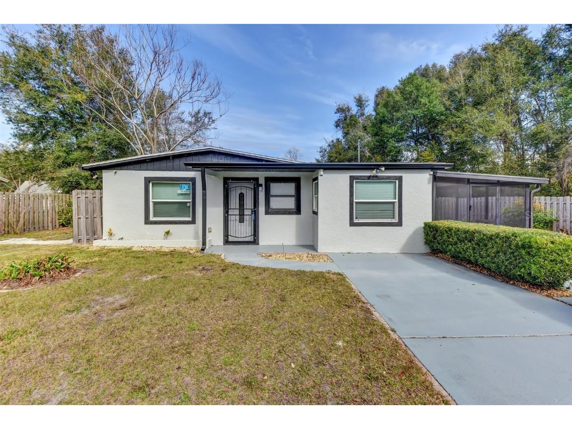 493 W Baltimore Drive Deland FL 32720 V4928451 image1