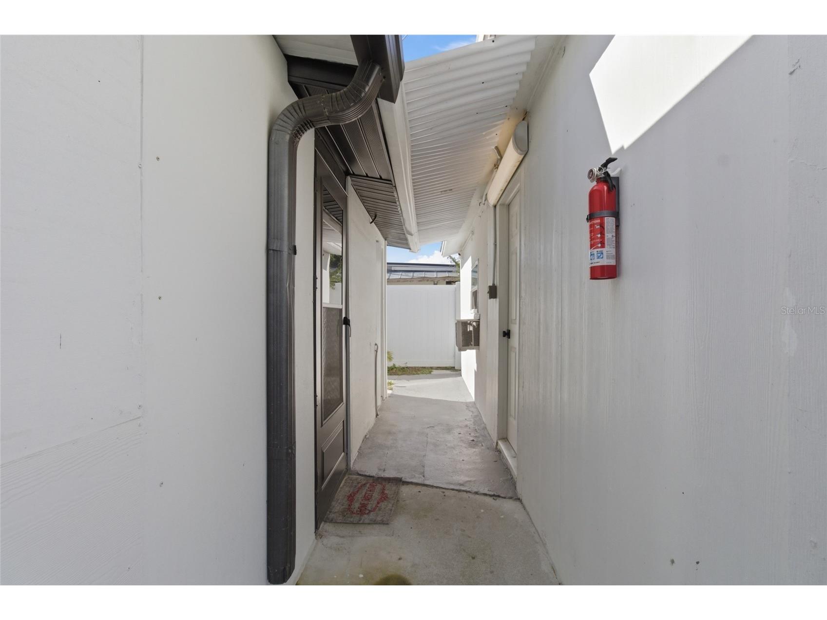 4930 Eldorado Drive Tampa FL 33615 TB8482531 image28