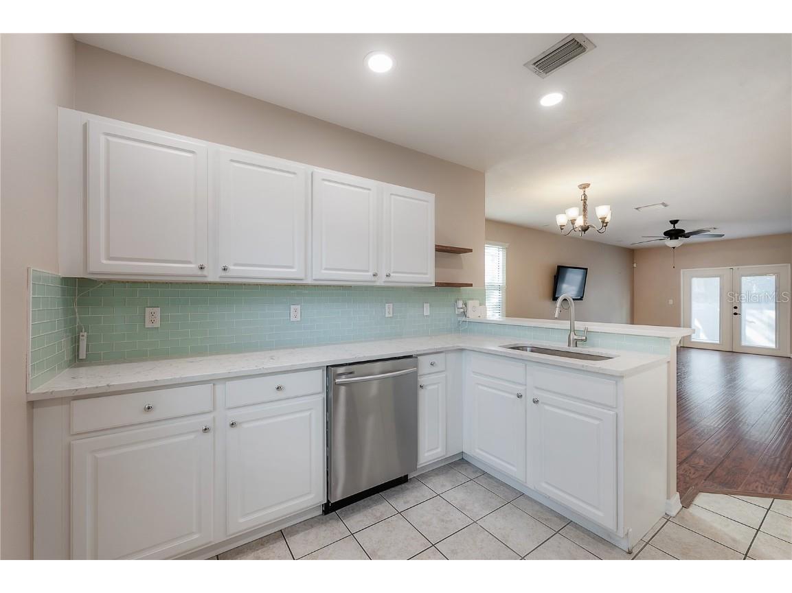 4930 Elizabeth Anne Circle Tampa FL 33616 TB8451154 image10