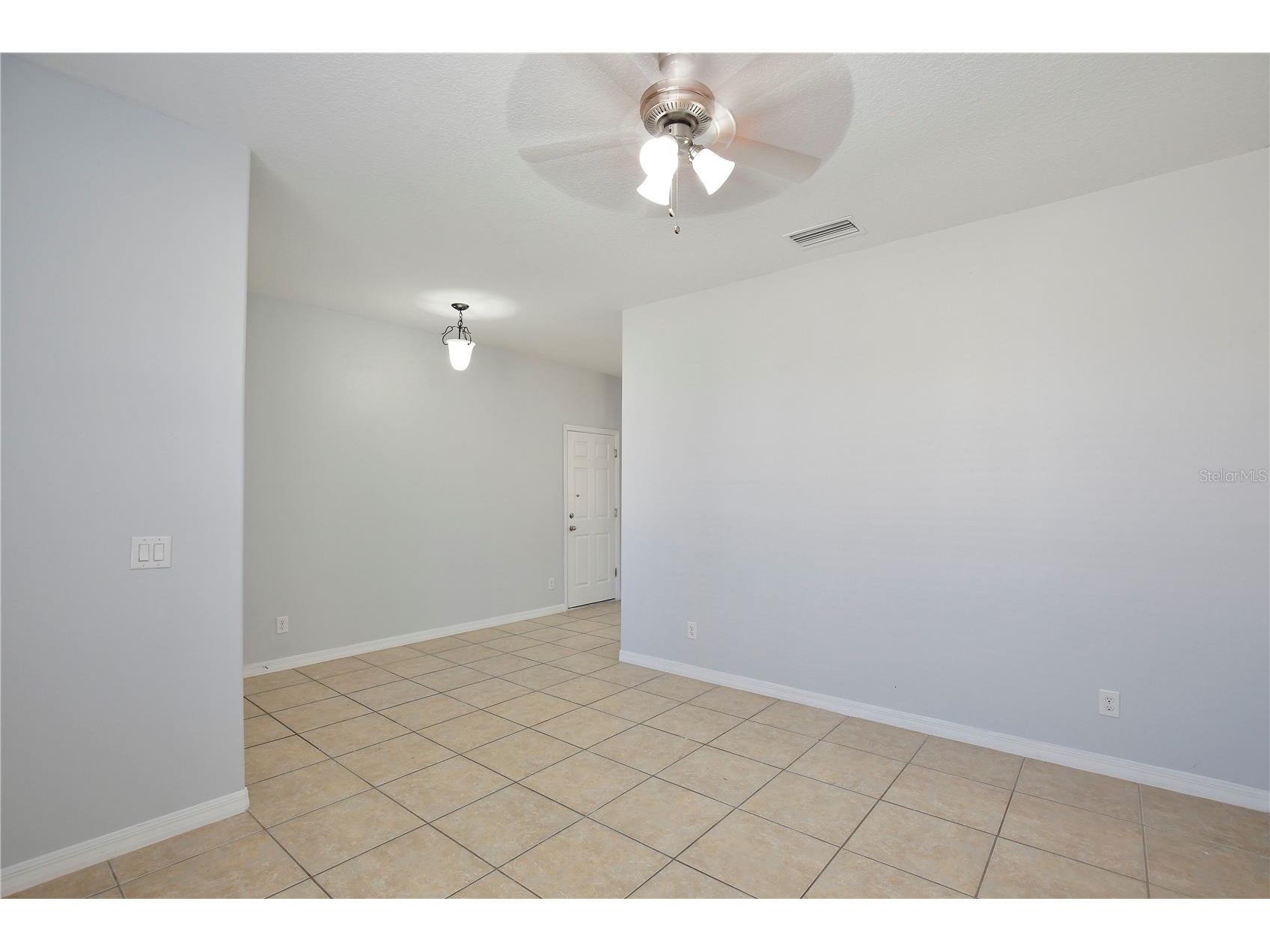 4930 Soft Rush Street Orlando FL 32811 O6380002 image4