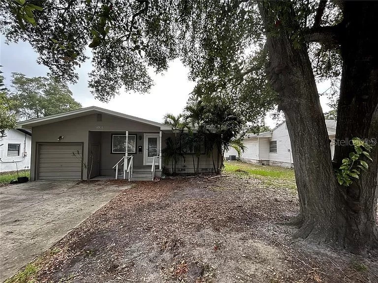 4931 16th St N Saint Petersburg FL 33703 W7864584 image1