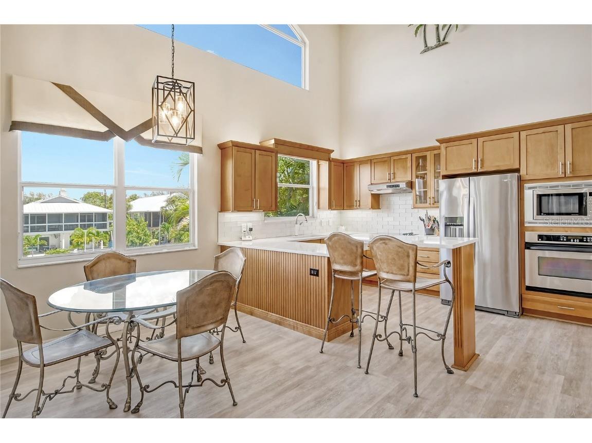 4931 Oxford Drive Sarasota FL 34242 A4620752 image10