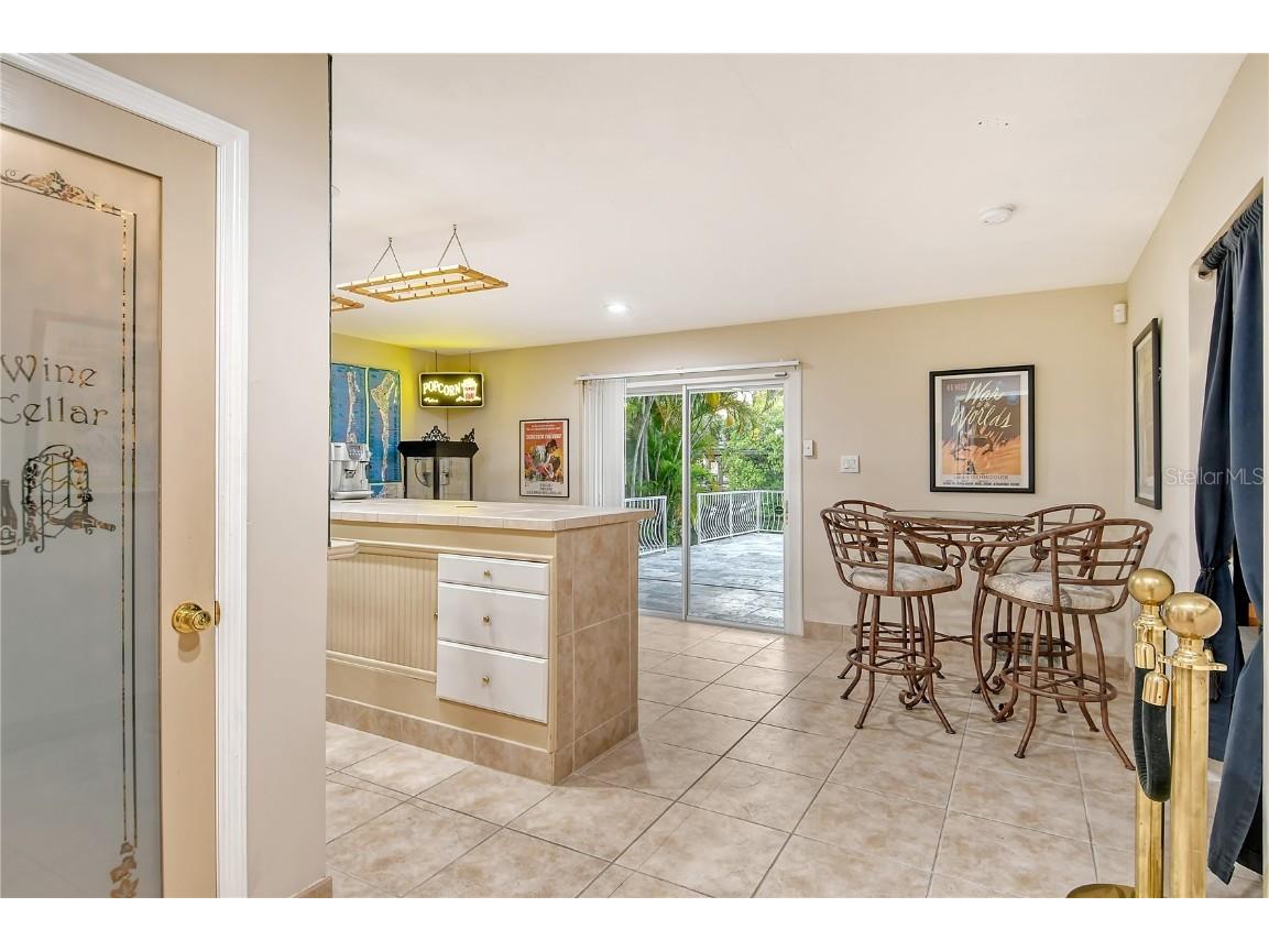 4931 Oxford Drive Sarasota FL 34242 A4620752 image13