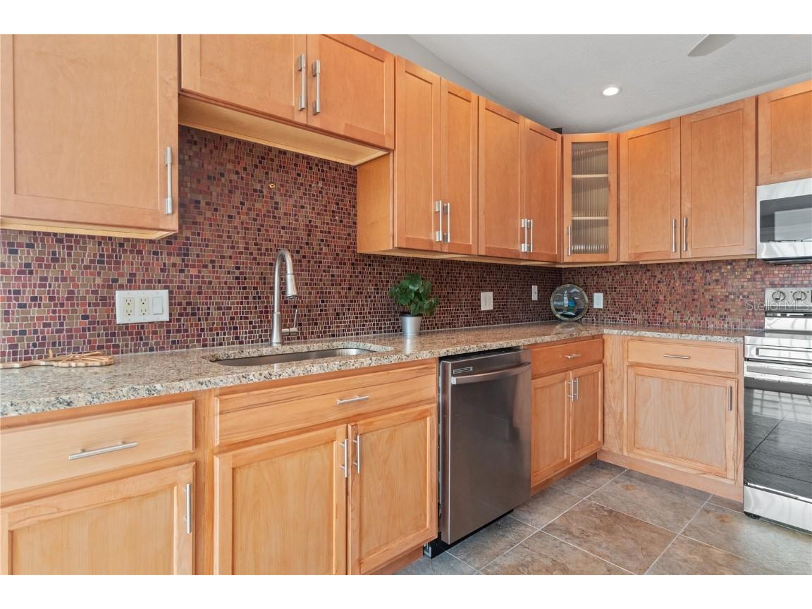 4931 Pelican Dr New Port Richey FL 34652 TB8394219 image16