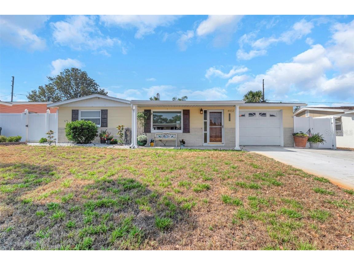 4932 Gaslight Avenue Holiday FL 34690 W7875315 image1