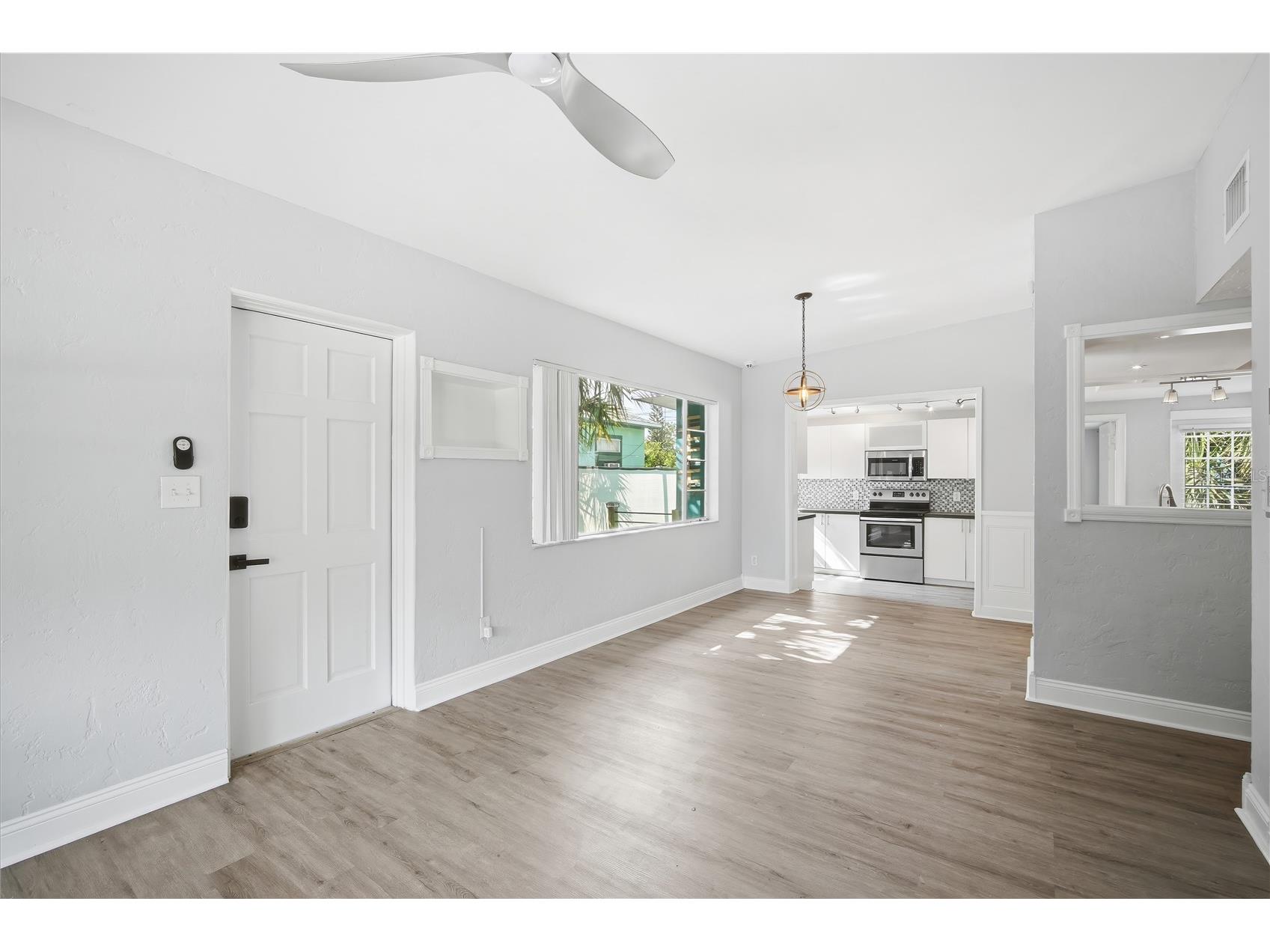 4933 13th Avenue S Gulfport FL 33707 TB8493529 image5