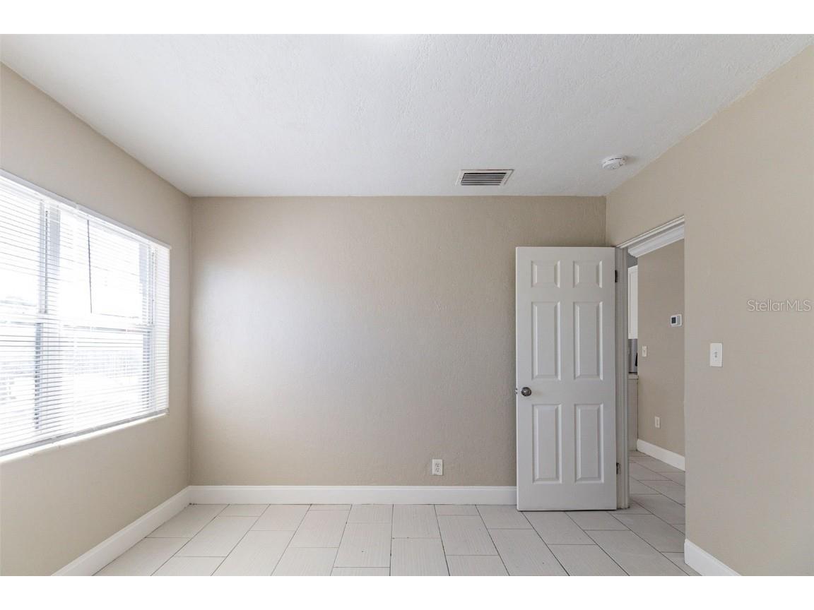 4933 Balboa Drive Orlando FL 32808 O6318107 image18