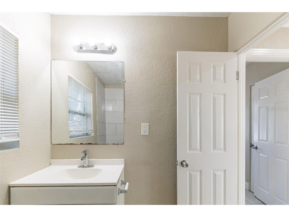 4933 Balboa Drive Orlando FL 32808 O6318107 image23