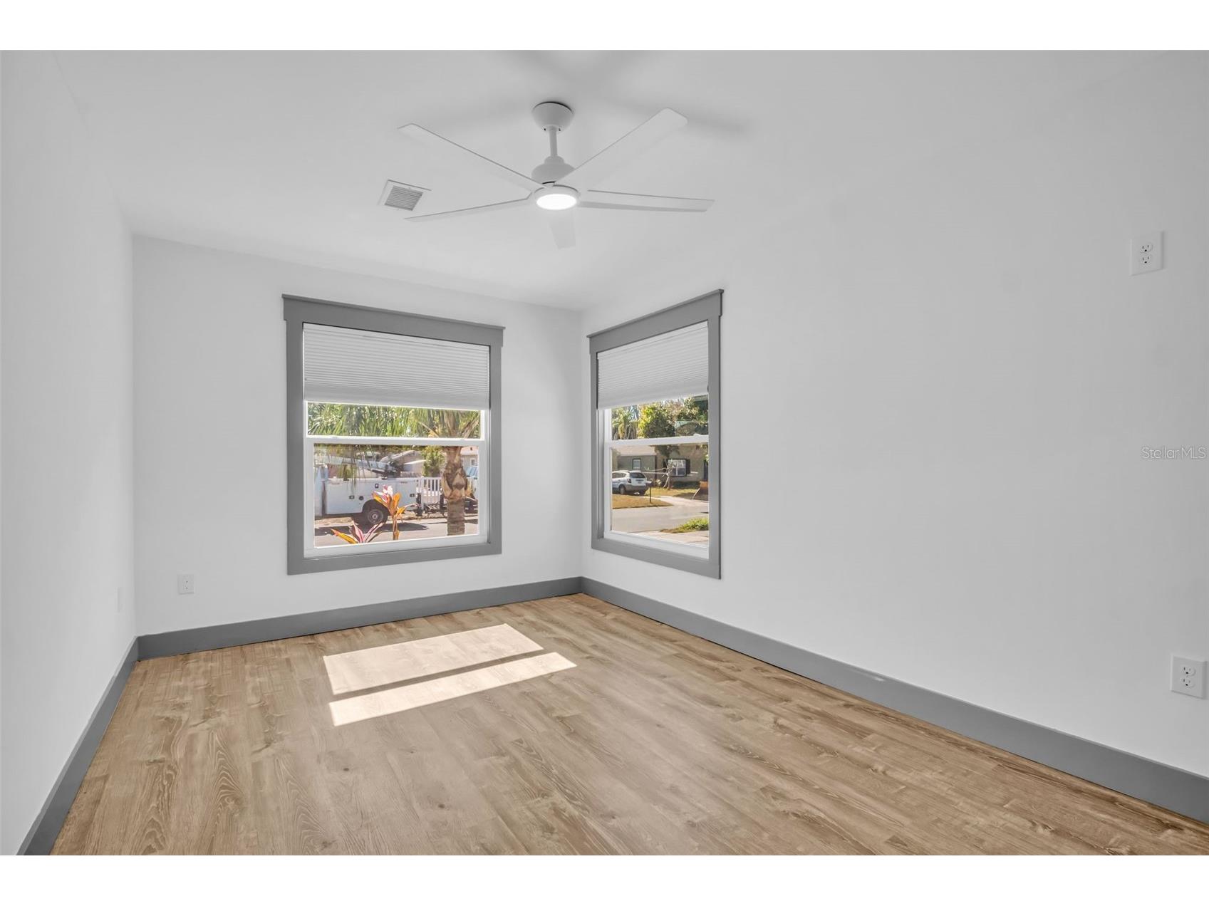 4933 Newton Avenue S Gulfport FL 33707 TB8467637 image14