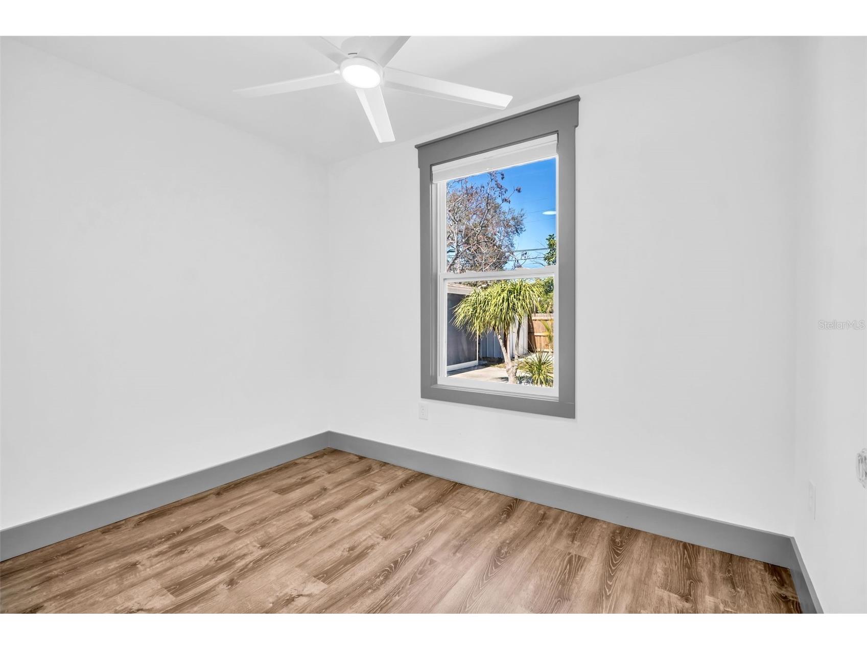 4933 Newton Avenue S Gulfport FL 33707 TB8467637 image17