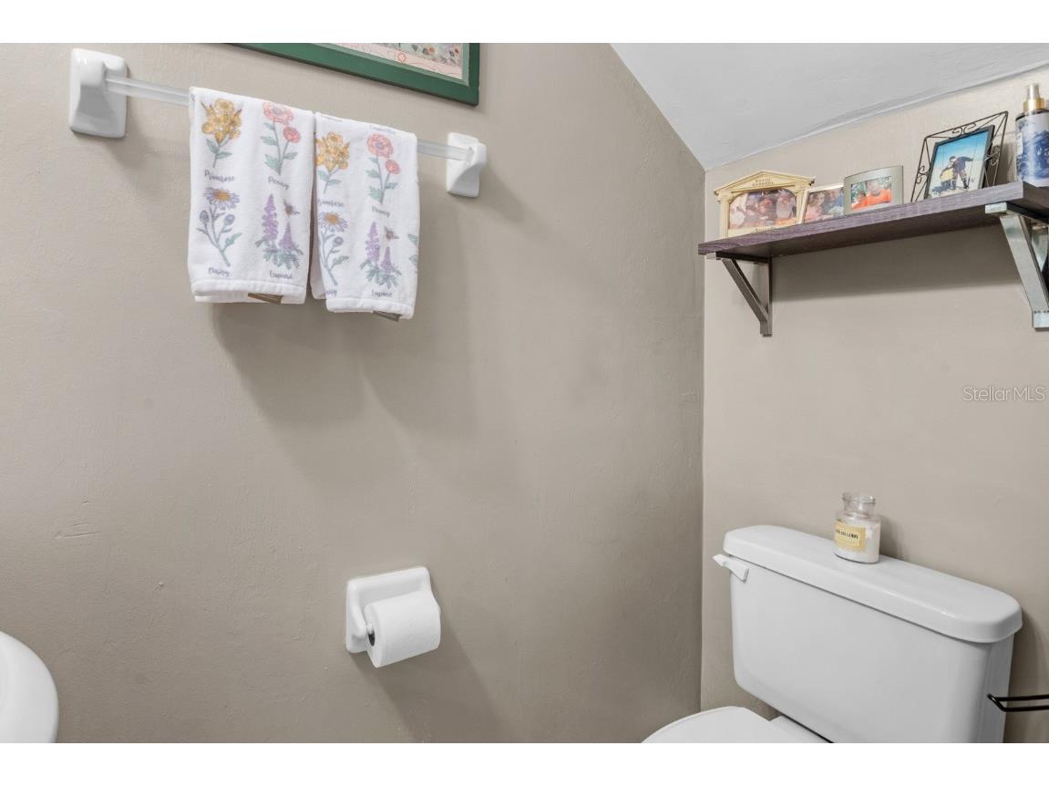 4933 NW 1st Place #110 Gainesville FL 32607 GC535252 image12