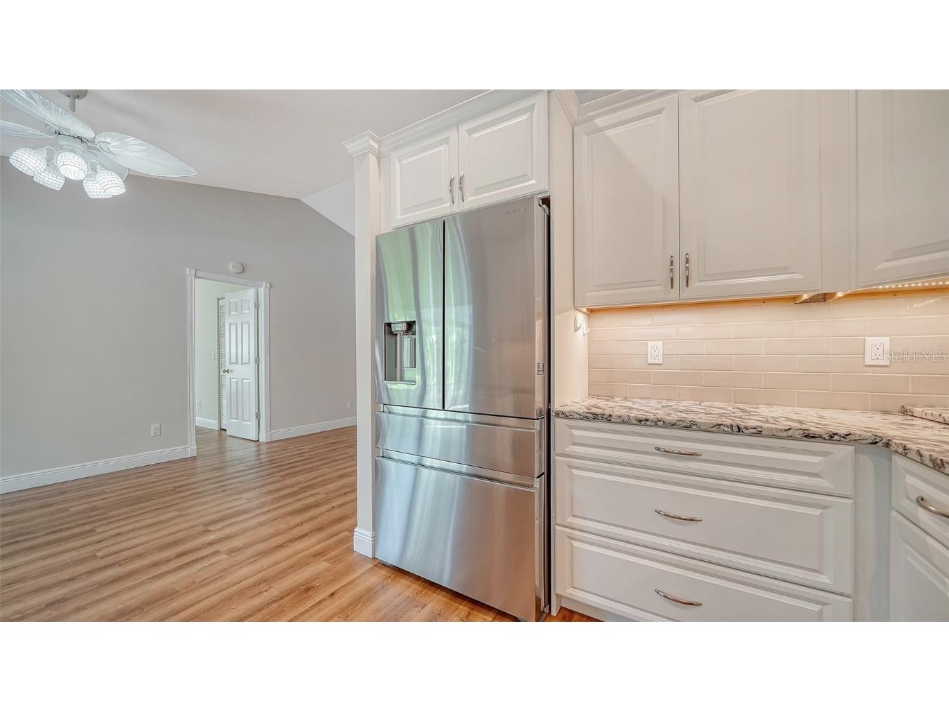 4933 Rutland Gate Sarasota FL 34235 A4661178 image10