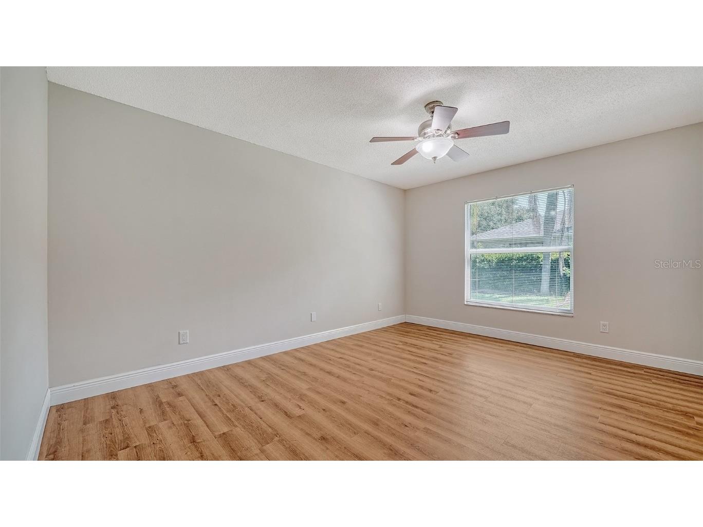 4933 Rutland Gate Sarasota FL 34235 A4661178 image14